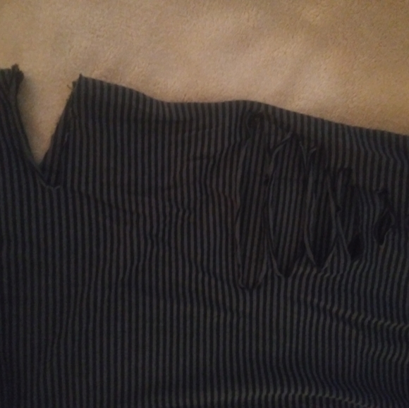 Gilded Intent Distressed Shirt - Picture 7 of 8